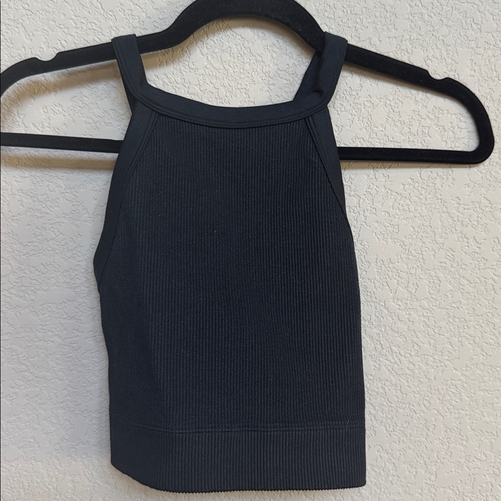Black Ribbed compression Crossback Crop Tank Top – Like New